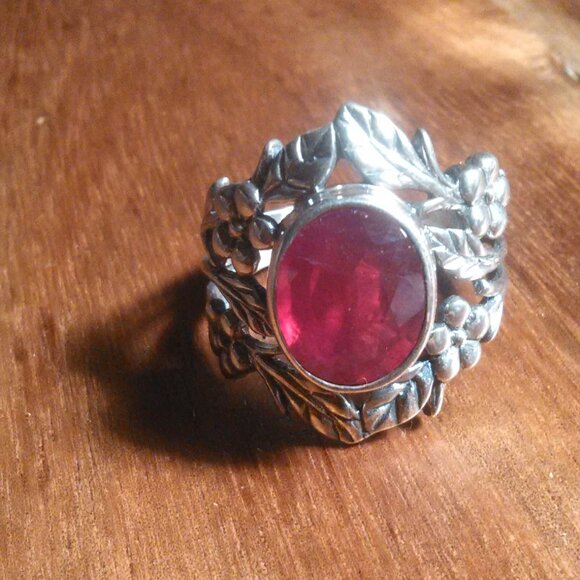 Bali Legacy Niassa Ruby Sterling Silver Solitaire Ring (Size 8) - Picture 5 of 15
